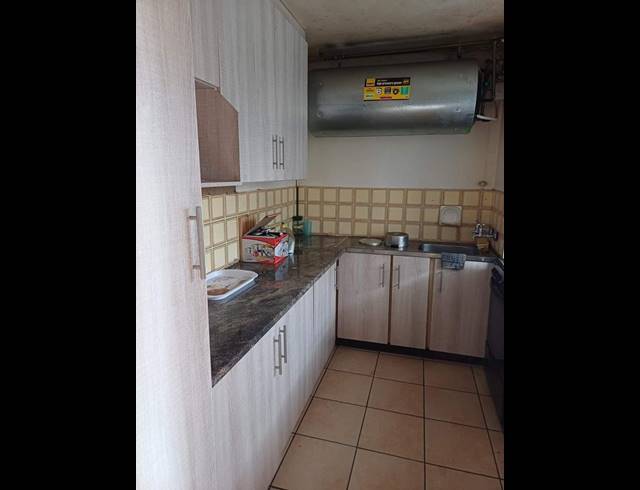 3 BEDROOM APARTMENT FOR SALE IN SUNNYSIDE